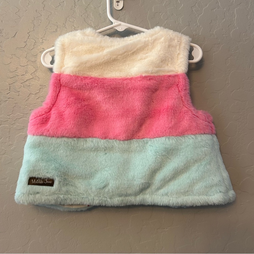 Matilda Jane gumdrop lane striped faux fur and polka dot reversible vest size 4 - Picture 9 of 14